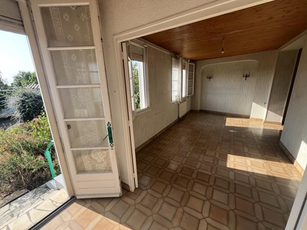 MAISON DE VILLE 4 CHAMBRES AVEC JARDIN ET GARAGE A POITIERS OUEST