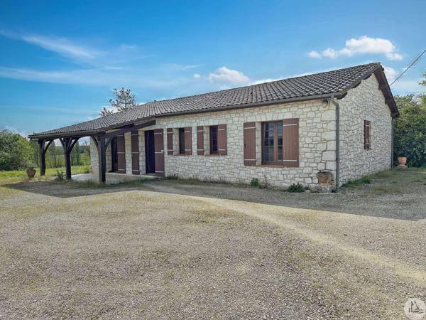 Maison de campagne avec dépendances