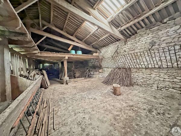 Maison de campagne avec dépendances
