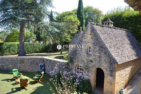 Belle maison de maître du 17ème siècle avec 5 toits de lauzes, proche de Sarlat. 3,5 hectares., SARLAT LA CANEDA