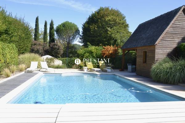 Belle maison de maître du 17ème siècle avec 5 toits de lauzes, proche de Sarlat. 3,5 hectares., SARLAT LA CANEDA