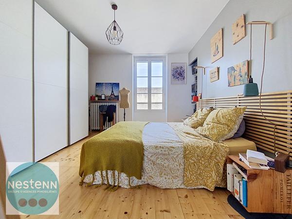 Maison de ville 4 pièces Orléans 110 m2 et sa cour privée sans vis à vis