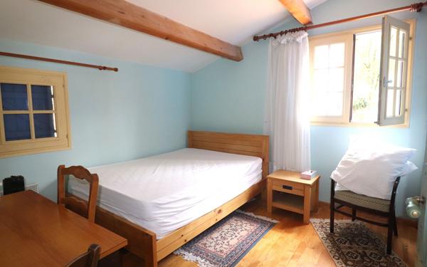 Maison à vendre    7 pièces • 245 m2 Contes