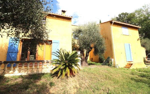 Maison à vendre    7 pièces • 245 m2 Contes