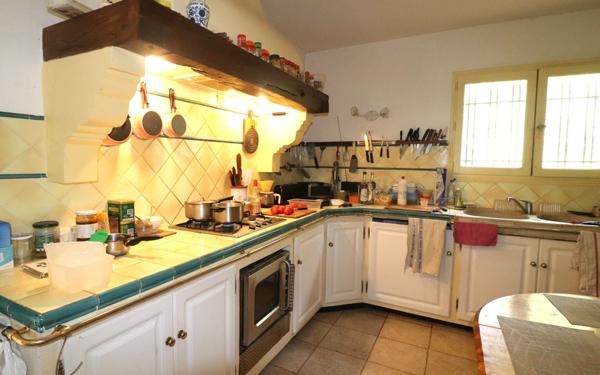 Maison à vendre    7 pièces • 245 m2 Contes