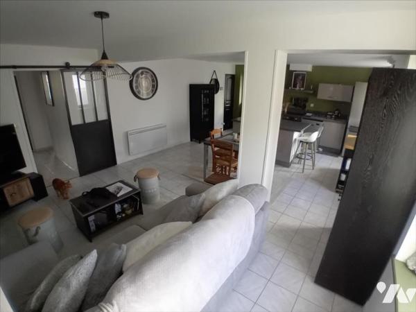 BRETTE-LES-PINS, très belle et très agréable maison de 3 chambres dont 2 en plain-pied