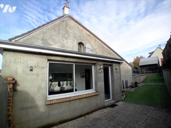 BRETTE-LES-PINS, très belle et très agréable maison de 3 chambres dont 2 en plain-pied