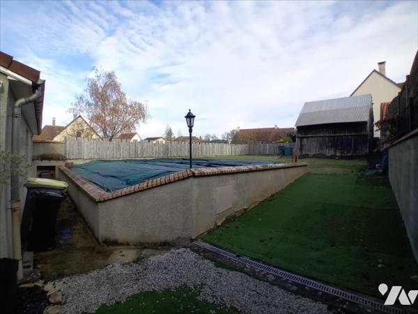 BRETTE-LES-PINS, très belle et très agréable maison de 3 chambres dont 2 en plain-pied