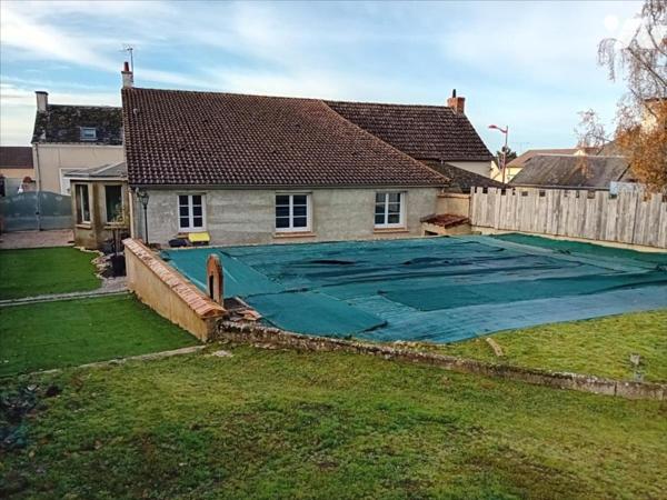 BRETTE-LES-PINS, très belle et très agréable maison de 3 chambres dont 2 en plain-pied