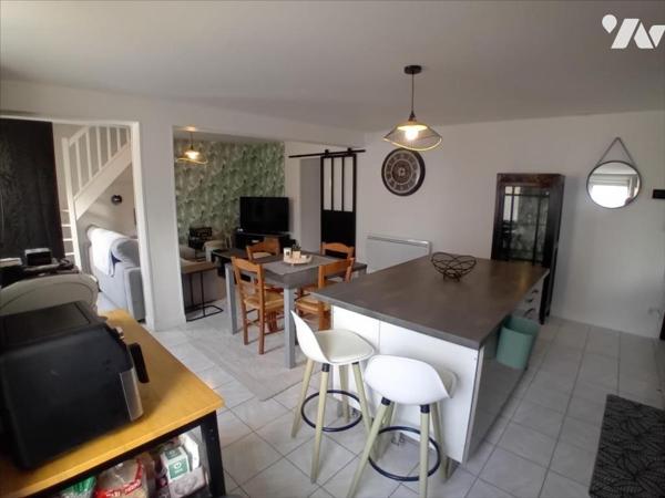 BRETTE-LES-PINS, très belle et très agréable maison de 3 chambres dont 2 en plain-pied