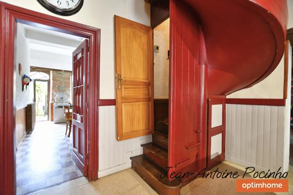 Immeuble à vendre SAINTE FOY DE PEYROLIERES (31)