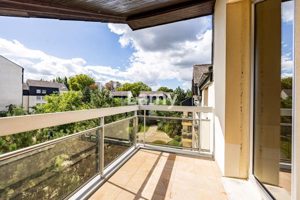 Dernier etage : appartement familial avec terrasse et parking