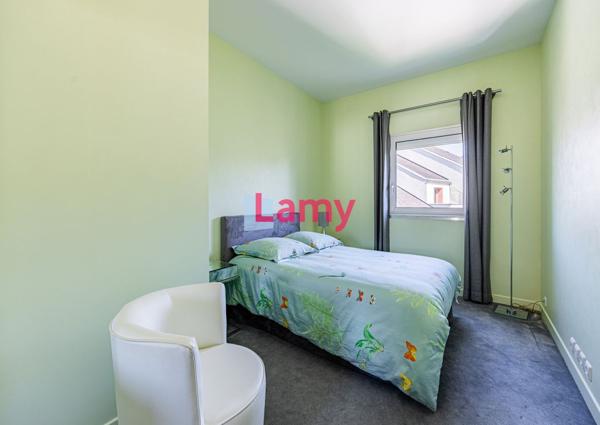 7 pieces en dernier etage avec terrasses et parking