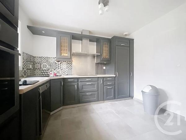 Maison à vendre  6 pièces - 128 m 2   ST FARGEAU PONTHIERRY  - 77