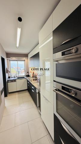 Royan (17200) PONTAILLAC PREMIERE LIGNE OCEAN - APPARTEMENT T3 - PARKING - GARAGE - AU PRIX DE 1 039 500 € FAI