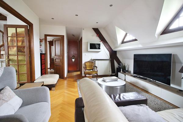 Le Plessis-Bouchard - Maison familiale de 155 m² habitables avec jolie jardin arboré dans un environnement calme! €580 000 ** - Référence 25-3860