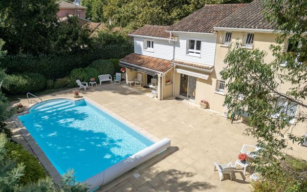 Maison à vendre    6 pièces •  La Teste-de-Buch