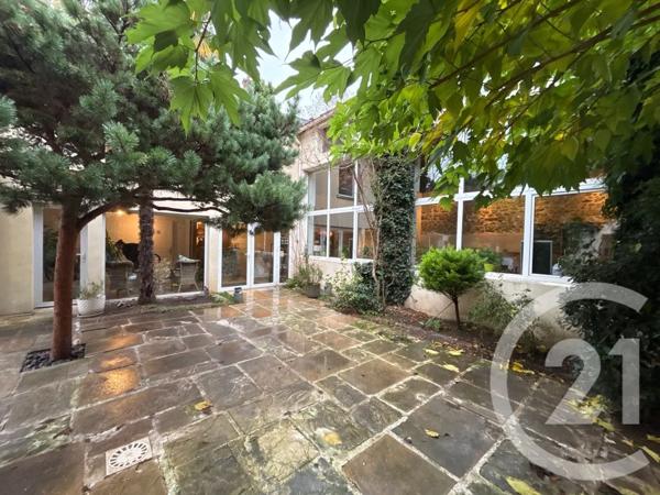 Maison à vendre  16 pièces - 695,62 m 2   DAMMARIE LES LYS  - 77