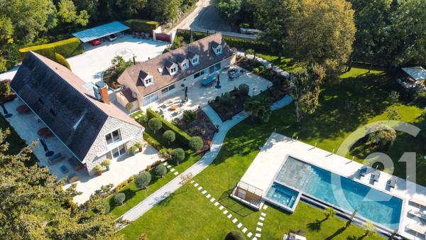 Maison à vendre  16 pièces - 695,62 m 2   DAMMARIE LES LYS  - 77