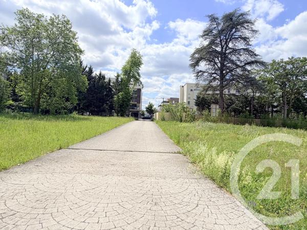 Maison à vendre  16 pièces - 695,62 m 2   DAMMARIE LES LYS  - 77