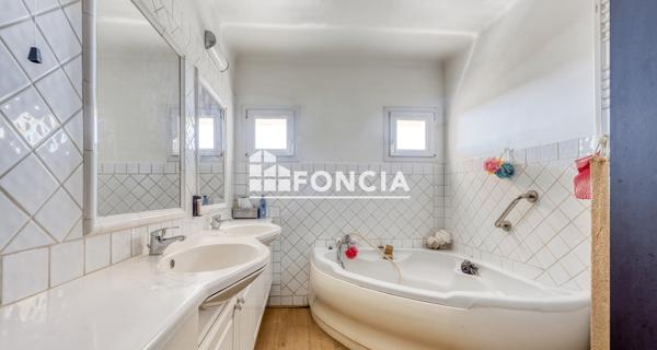 À vendre Appartement 3 pièces 89.25 m² - Salon-de-provence 13300