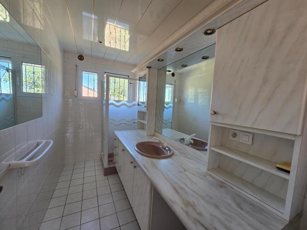 Plain-pied, 3 chambres, garage
