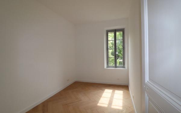 Appartement à vendre    4 pièces • 98 m2 Roquevaire