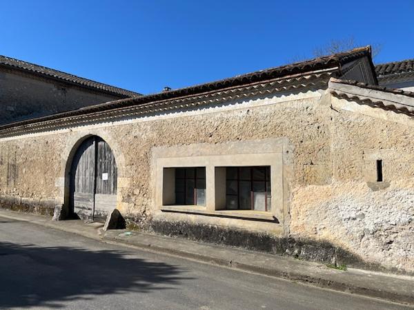PROCHE DE NERAC DANS UN HAMEAU