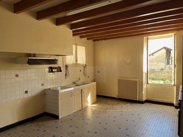 PROCHE DE NERAC DANS UN HAMEAU
