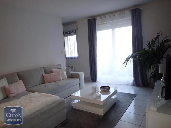 Appartement à louer 2 pièces 48.05m² Châteauroux (36000)