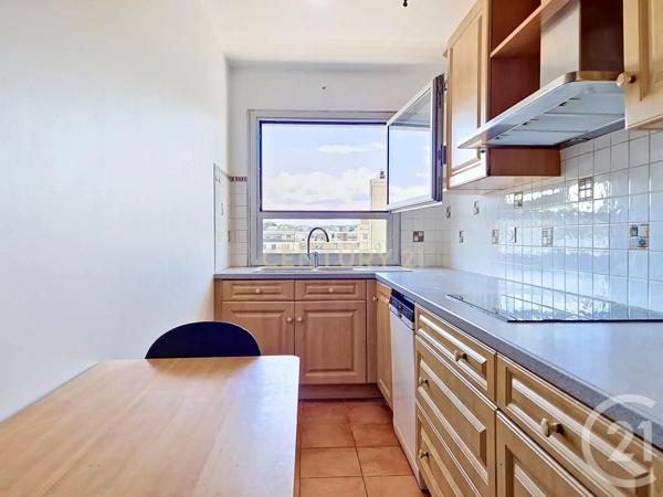 Appartement F4 à vendre  4 pièces - 81,24 m 2   BOURG LA REINE  - 92