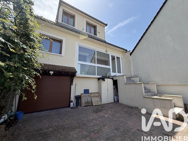 Maison à vendre 7 pièces 140 m² Vaux-le-Pénil