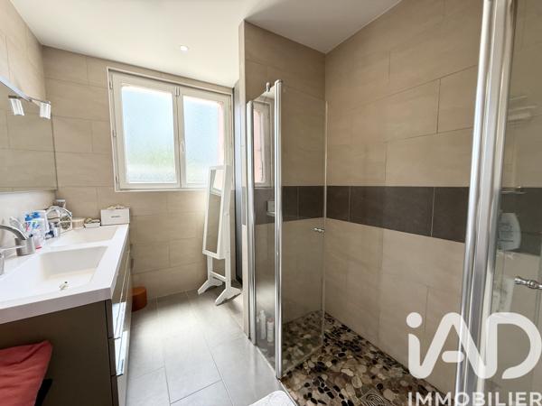 Maison à vendre 7 pièces 140 m² Vaux-le-Pénil