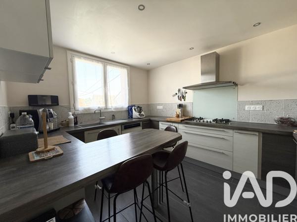 Maison à vendre 7 pièces 140 m² Vaux-le-Pénil