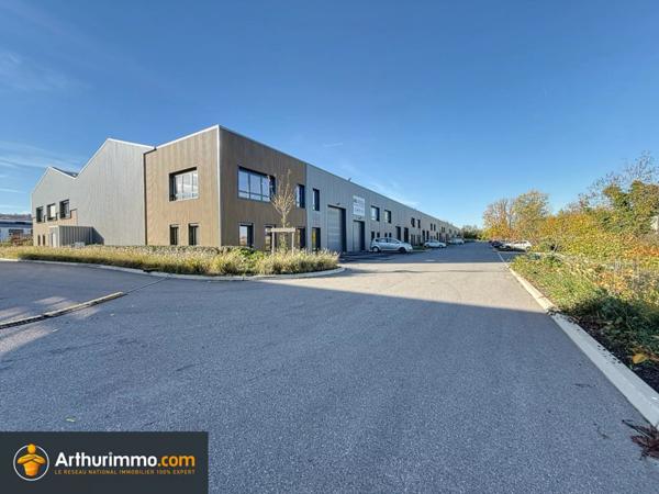 Location Local commercial 234 m2 à Bourgoin-Jallieu