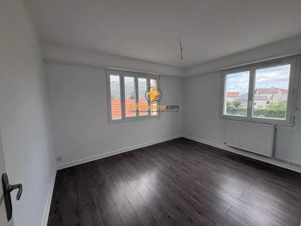 Location                                                      Appartement
                        
                     4 pièces                      75 m2                     à Lourdes
