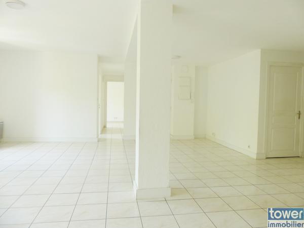 Appartement F5 – 4 chambres – Coeur de ville avec ascenseur