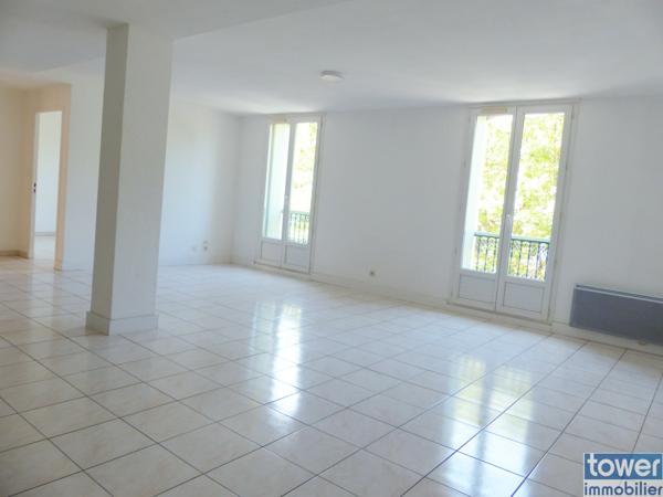 Appartement F5 – 4 chambres – Coeur de ville avec ascenseur