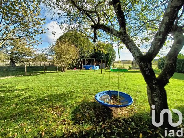 House for sale 4 rooms 99 m² Saint-Rémy-en-Rollat