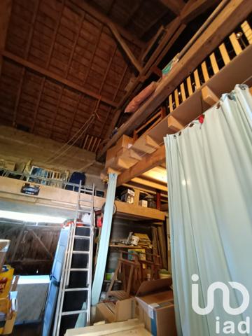 House for sale 4 rooms 99 m² Saint-Rémy-en-Rollat