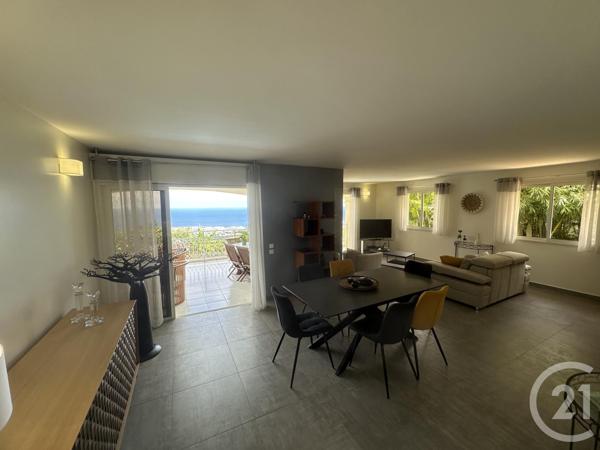 Maison à vendre  5 pièces - 158 m2 ST DENIS - 974