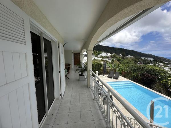 Maison à vendre  5 pièces - 158 m2 ST DENIS - 974