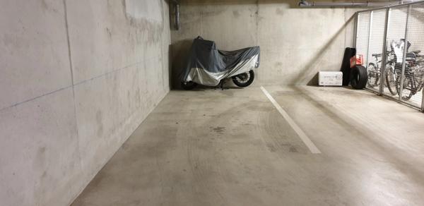 Place de parking à vendre à VILLENAVE D'ORNON (33)