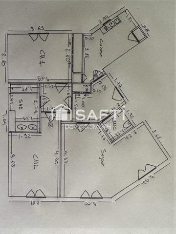 Appartement 3 pièces 2 chambres de 66 m2 avec Terrasse de 13 m2 Balcon de 8 m2 dernière étage avec Ascenseur Parking et Cave
