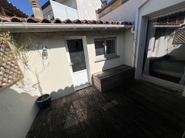 Maison à louer 1 700 € CC Bordeaux 4 p 114 m² DPE C