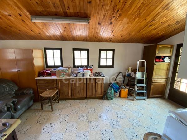 Dpt Gard (30), à vendre Proche Uzès 10mn, maison P4, grand terrain paysagé, piscinable de 1620m2