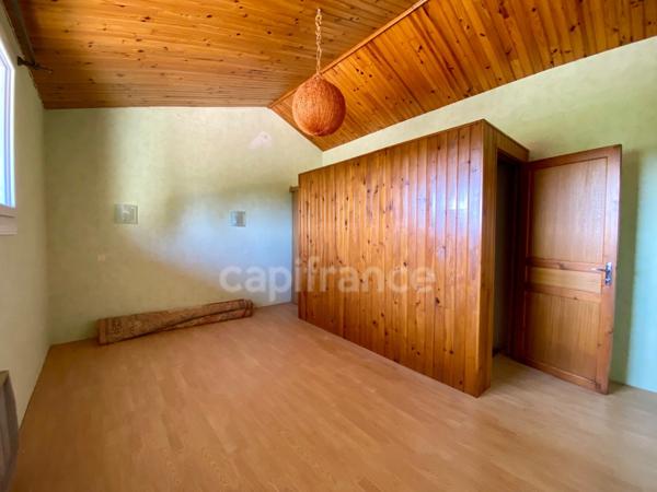 Dpt Gard (30), à vendre Proche Uzès 10mn, maison P4, grand terrain paysagé, piscinable de 1620m2