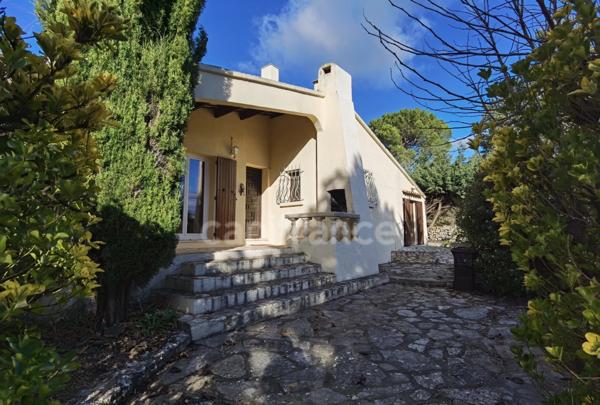 Dpt Gard (30), à vendre Proche Uzès 10mn, maison P4, grand terrain paysagé, piscinable de 1620m2