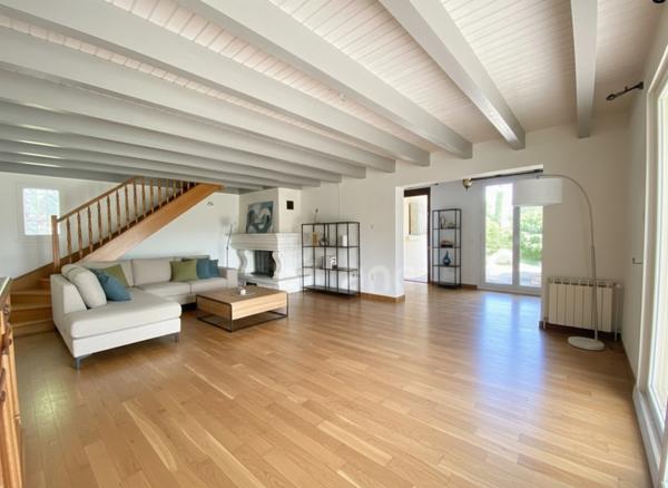 Dpt Gard (30), à vendre Proche Uzès 10mn, maison P4, grand terrain paysagé, piscinable de 1620m2