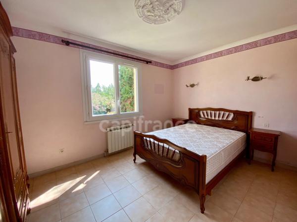 Dpt Gard (30), à vendre Proche Uzès 10mn, maison P4, grand terrain paysagé, piscinable de 1620m2